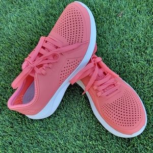 Crocs LiteRide Pacer Women's SneakersColor Fresco Size 9